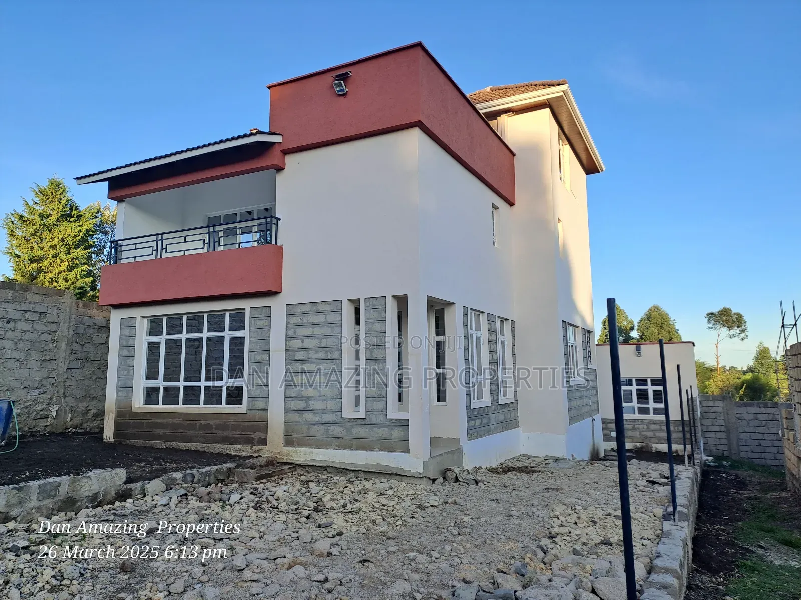 5bdrm Maisonette in Kaiyapa Rent To Own, Matasia for sale
