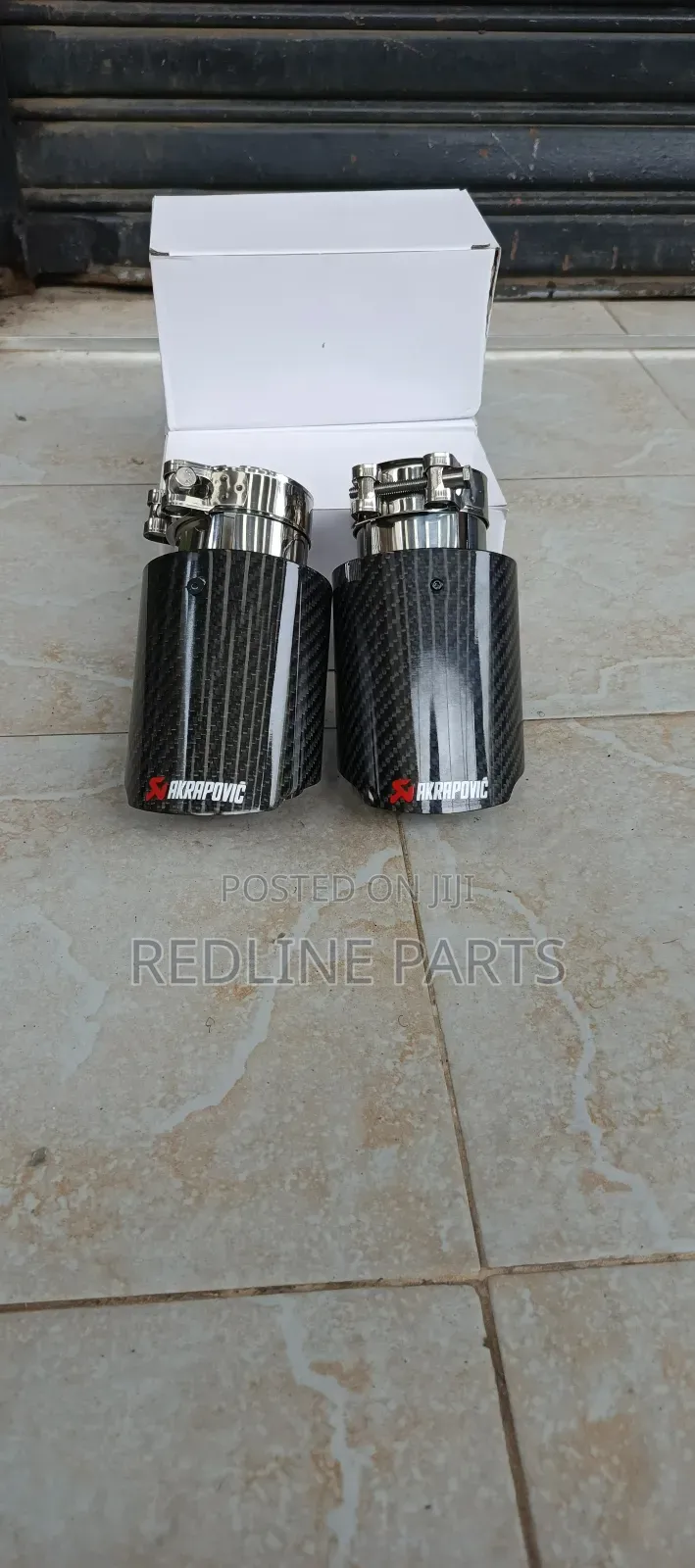 Universal Exhaust Tips. 2.5" Inlet
