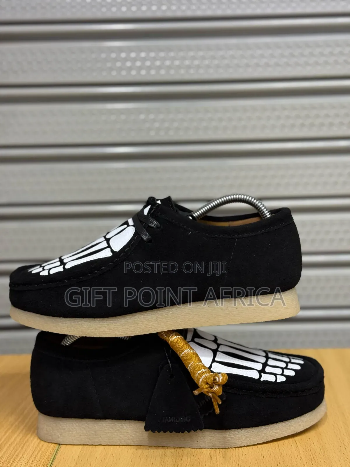 Clarks Original Skeleton Theme