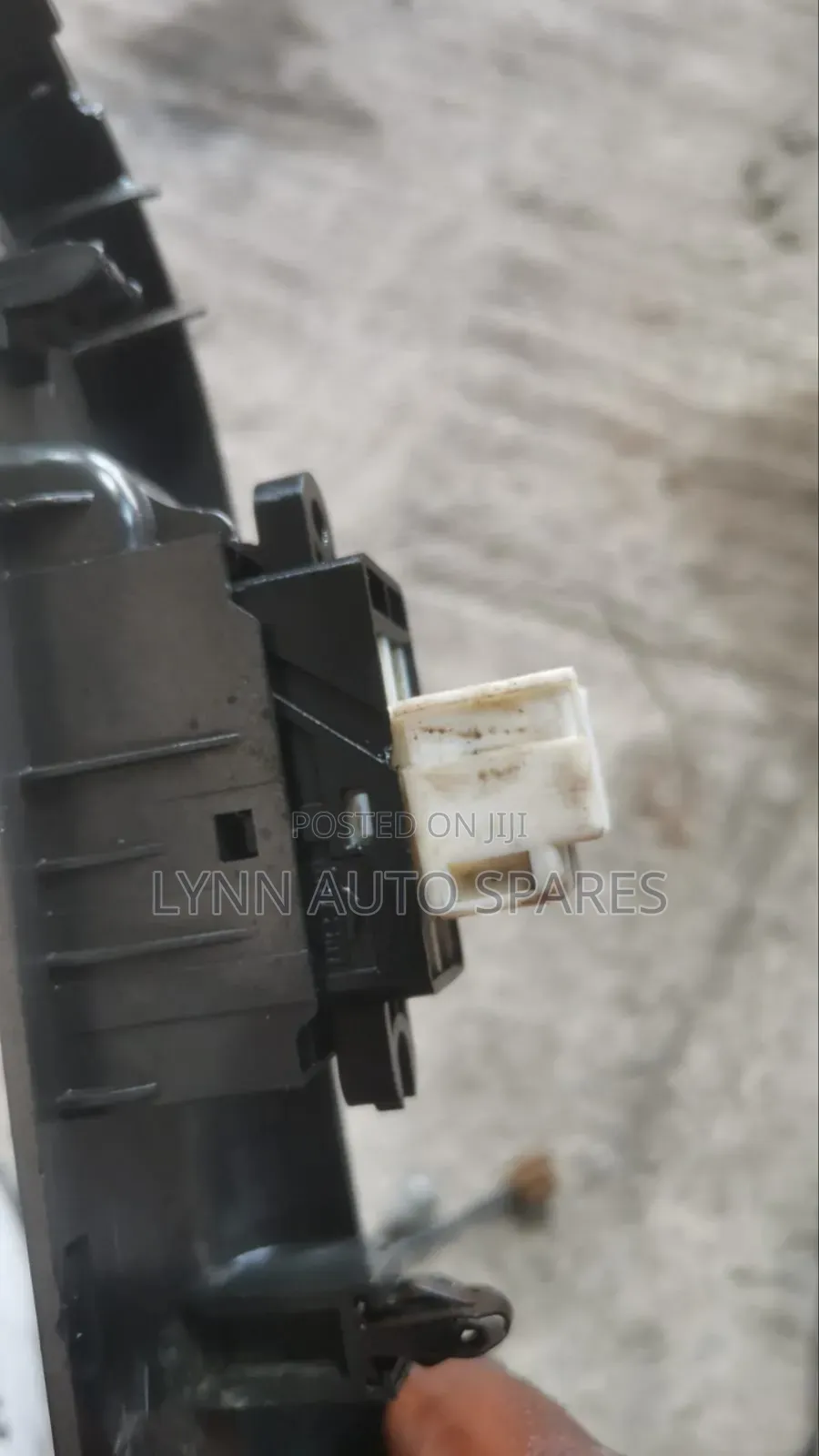 Rare Mirror Switch X-Trail T31