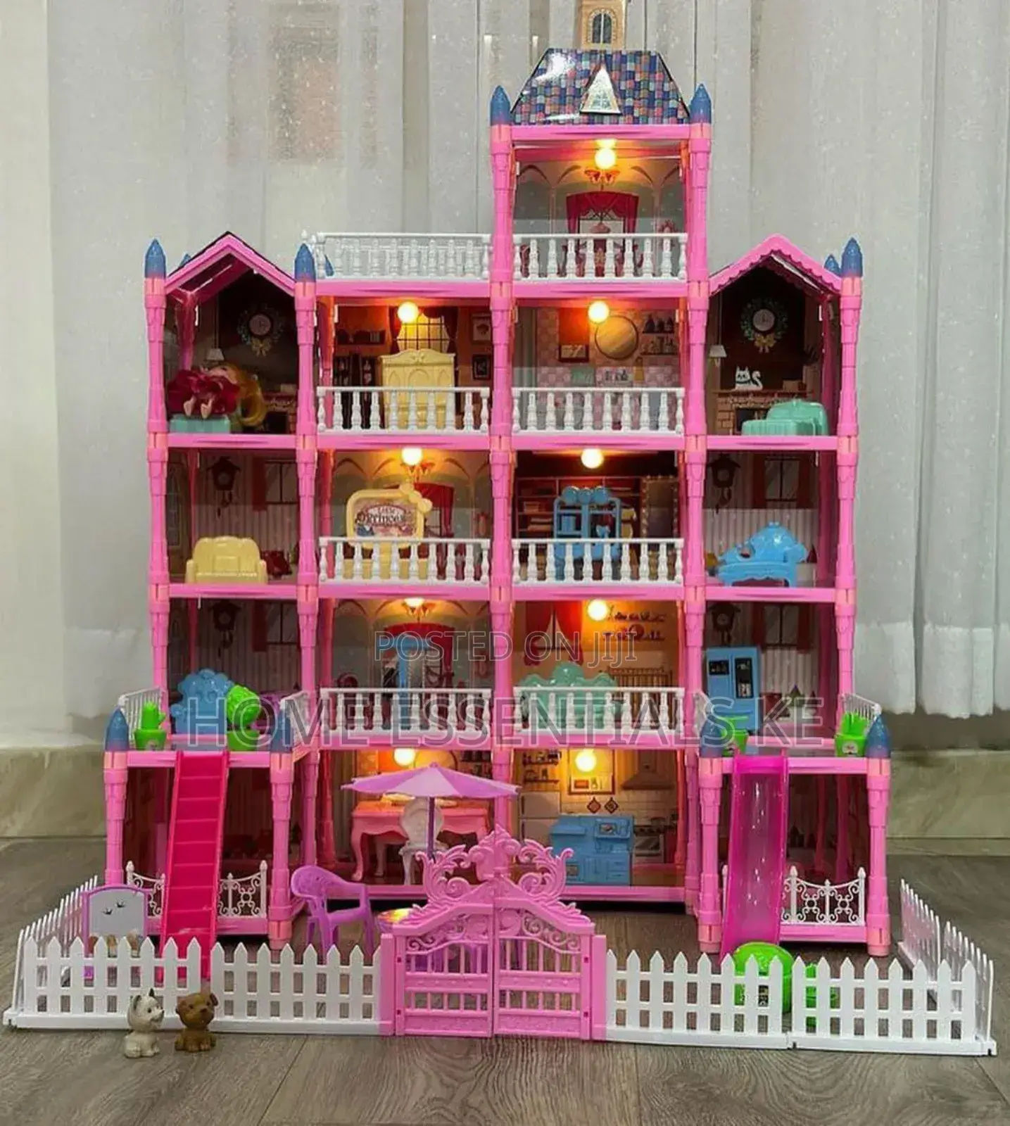 *Doll House*
 Kids Pretend House