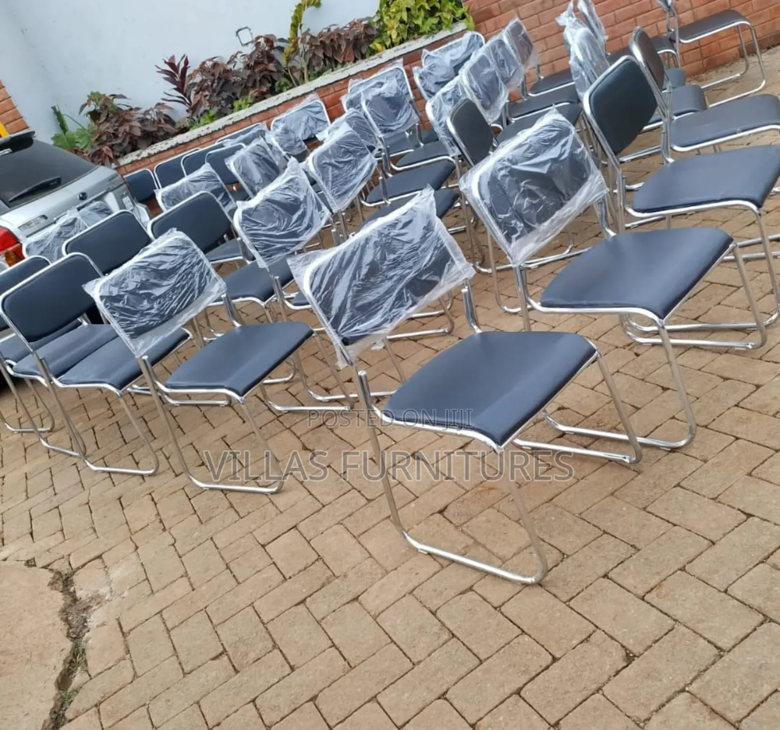 Armless Waiting Chairs