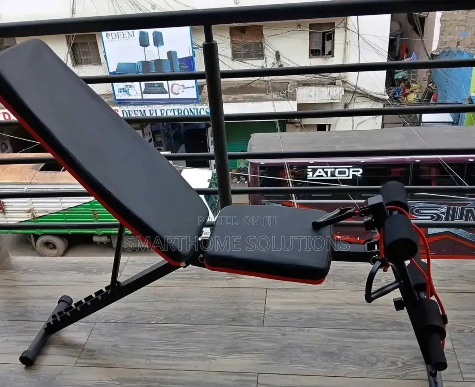 Comfy Gym Bench With Strong Metallic Stand and Cotton Seat