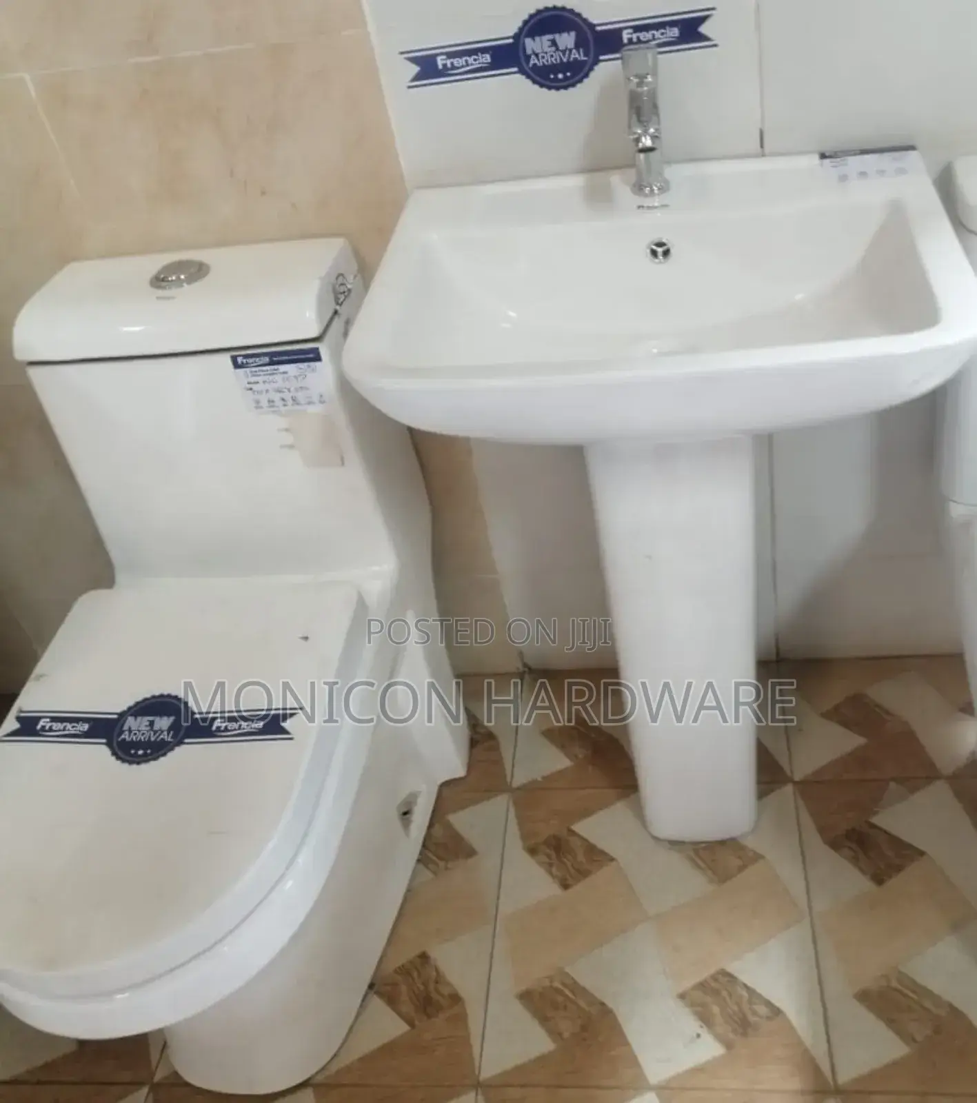 Water Closet (Frencia) One Body Minus the Pedestal Sink