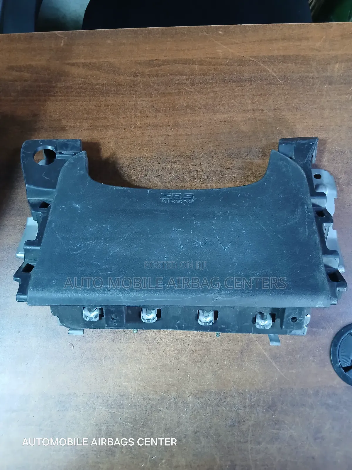 Outlander Mk3 Knee Airbag