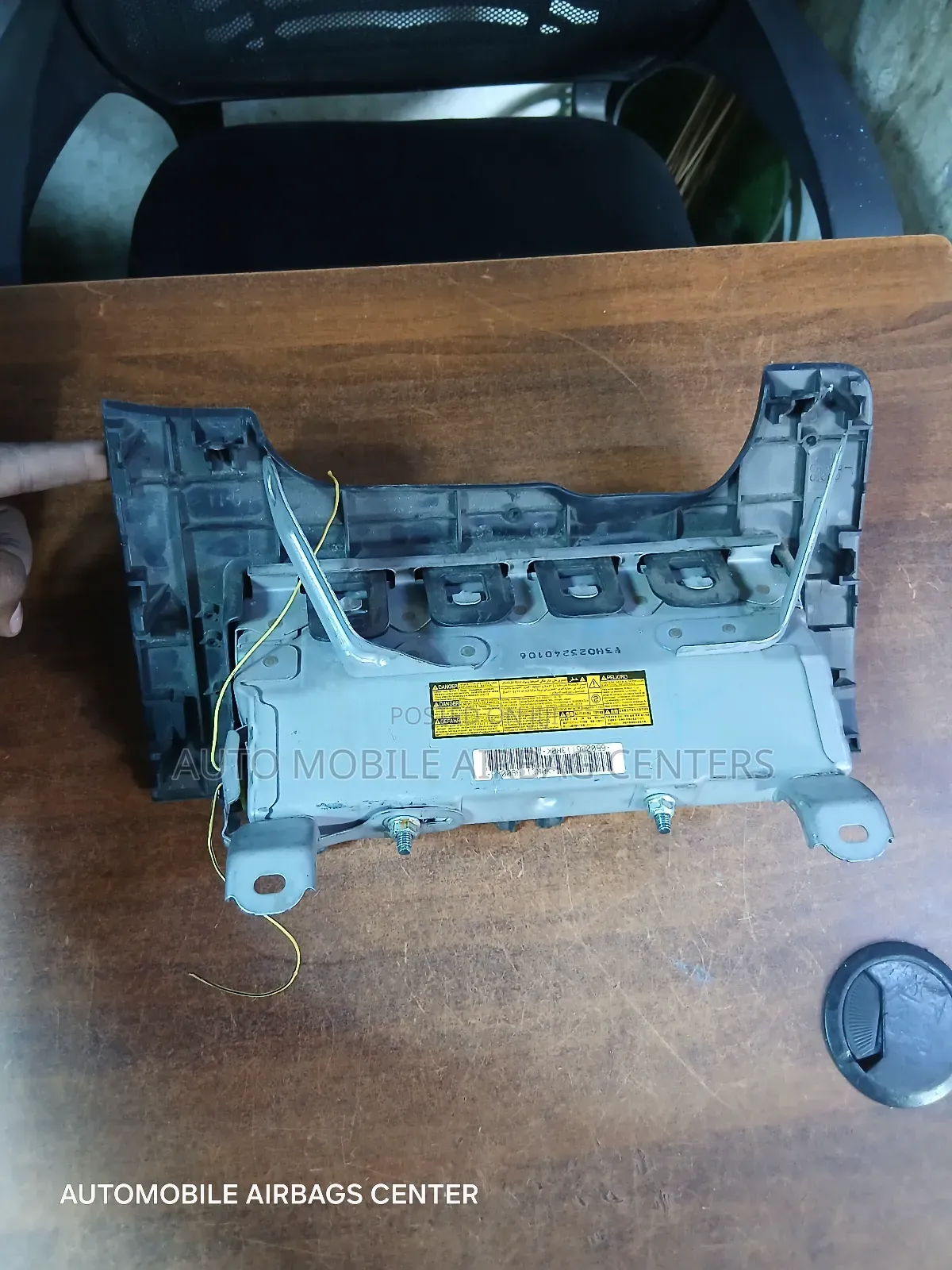 Toyota Vitz Knee Airbag