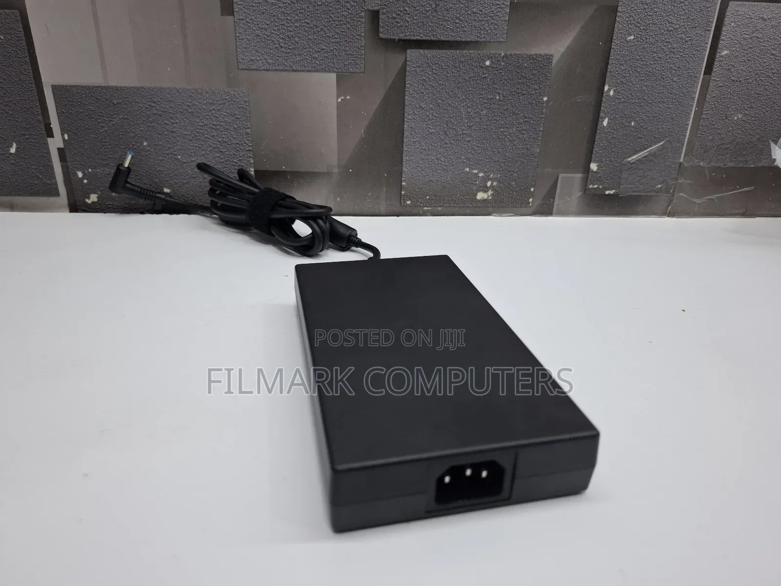 Genuine Blue Pin 200w 19.5v 10.3a for Hp Laptop