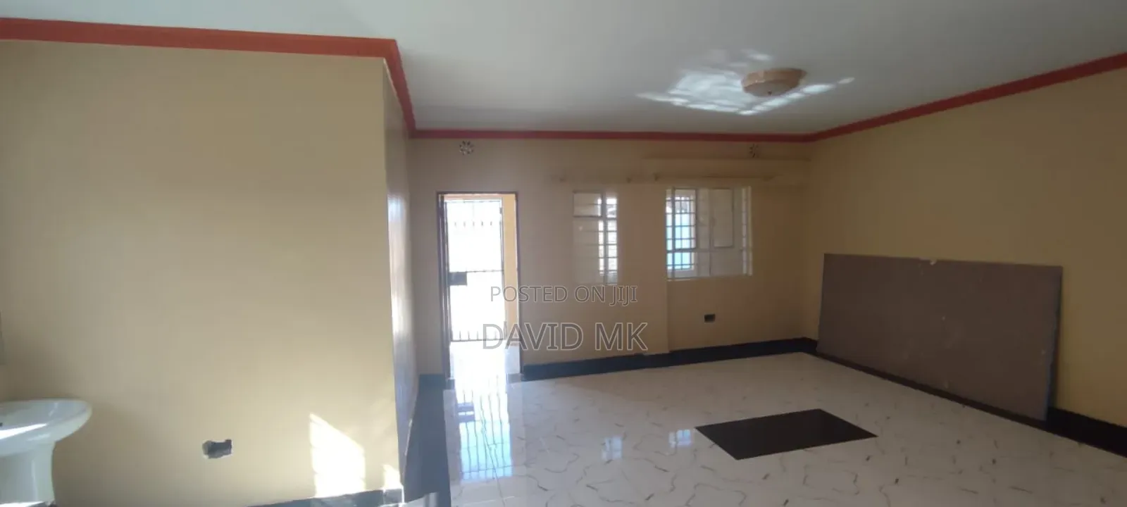 2bdrm Mansion in Judas Area, Kenyatta Road / Theta  for sale