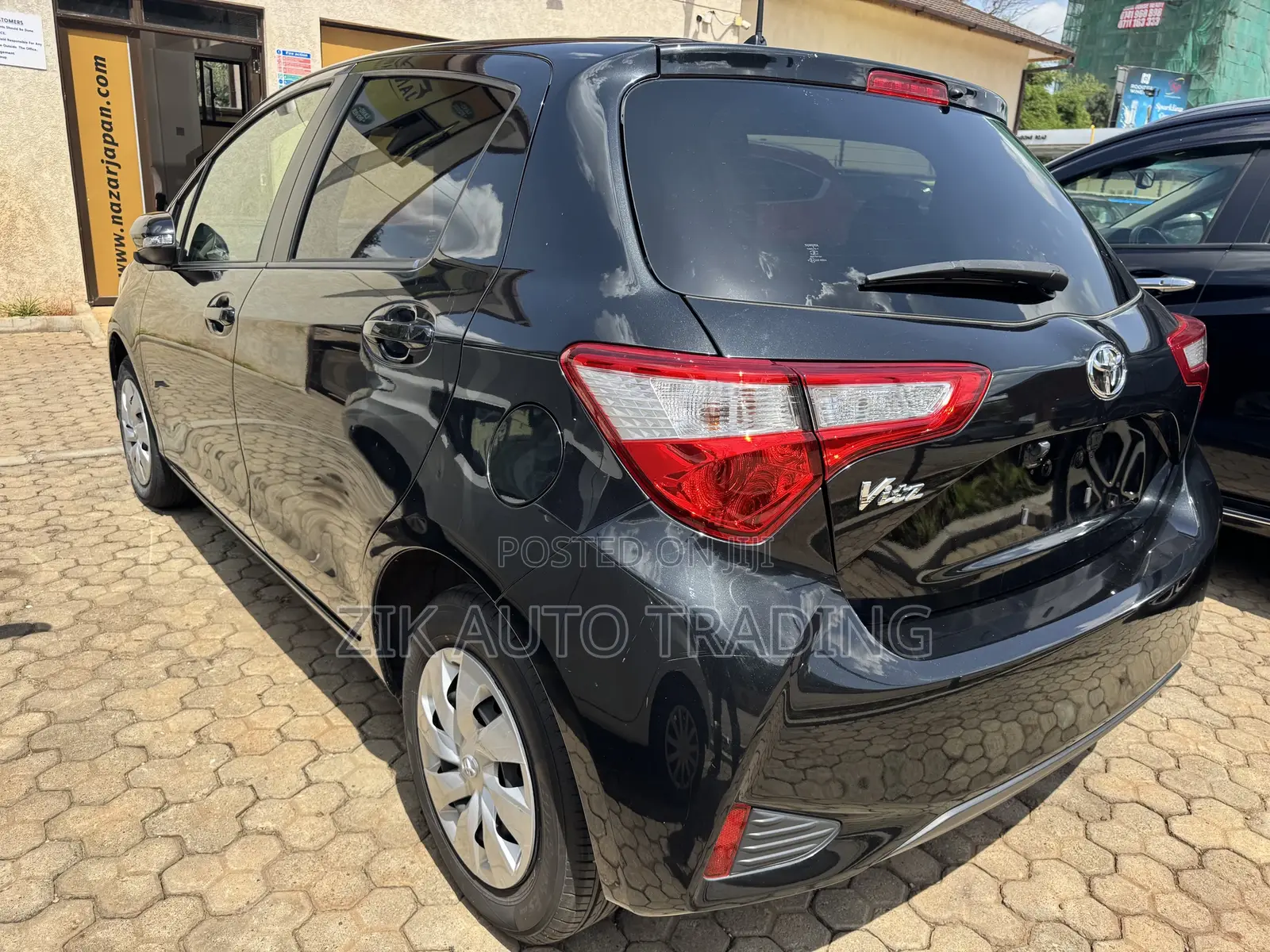 Toyota Vitz 1.0 FWD 5dr 2018 Black
