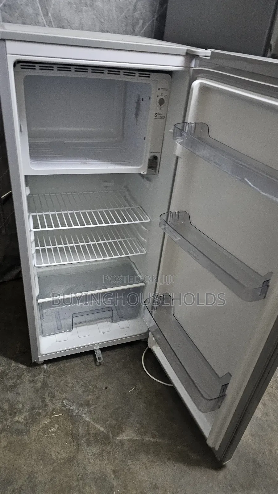 Armco 190l Fridge