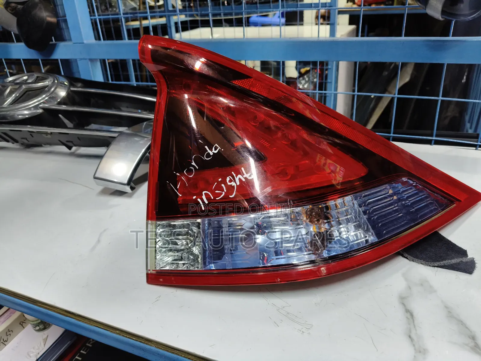 Honda Insight New Hybrid Backlight Available