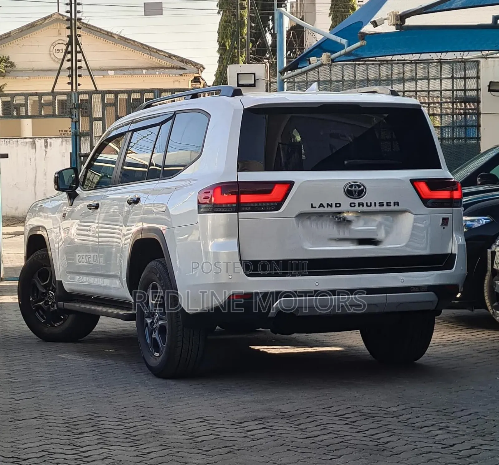 Toyota Land Cruiser 3.5 Petrol 4WD 2021 Off white