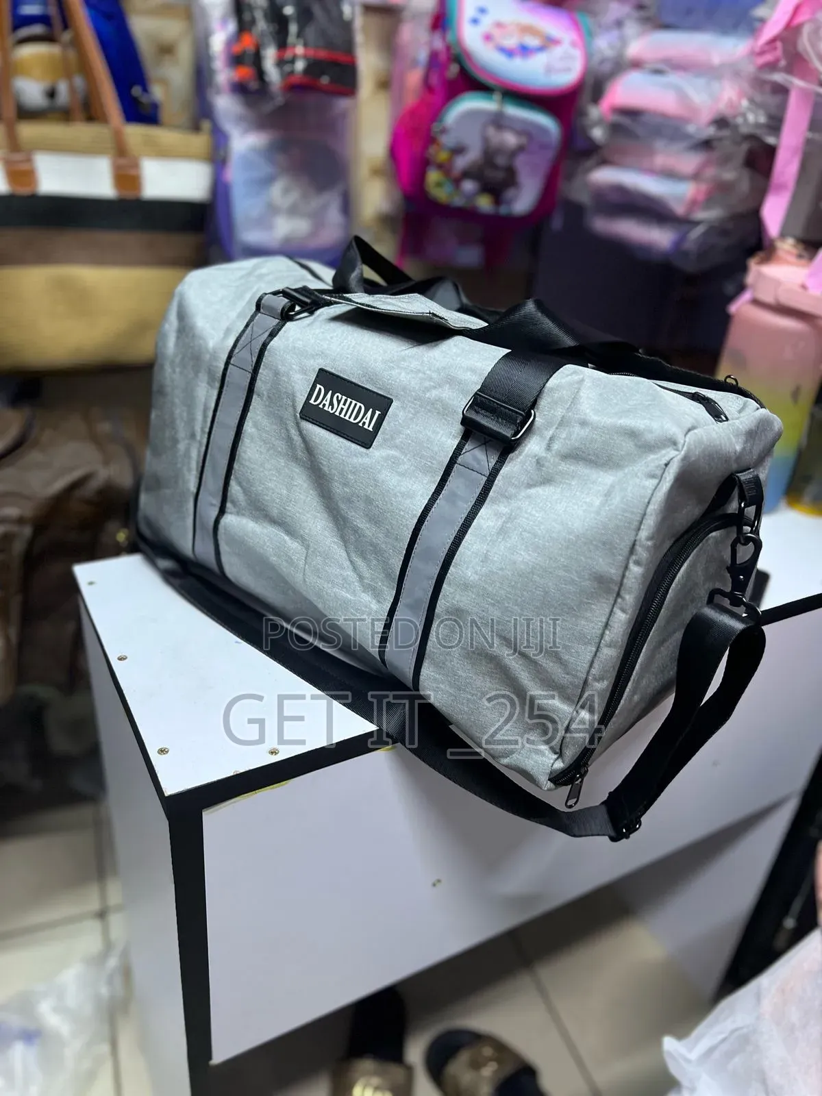 Unisex Gym/Duffle Bag/Travel Bags
Has a Wet