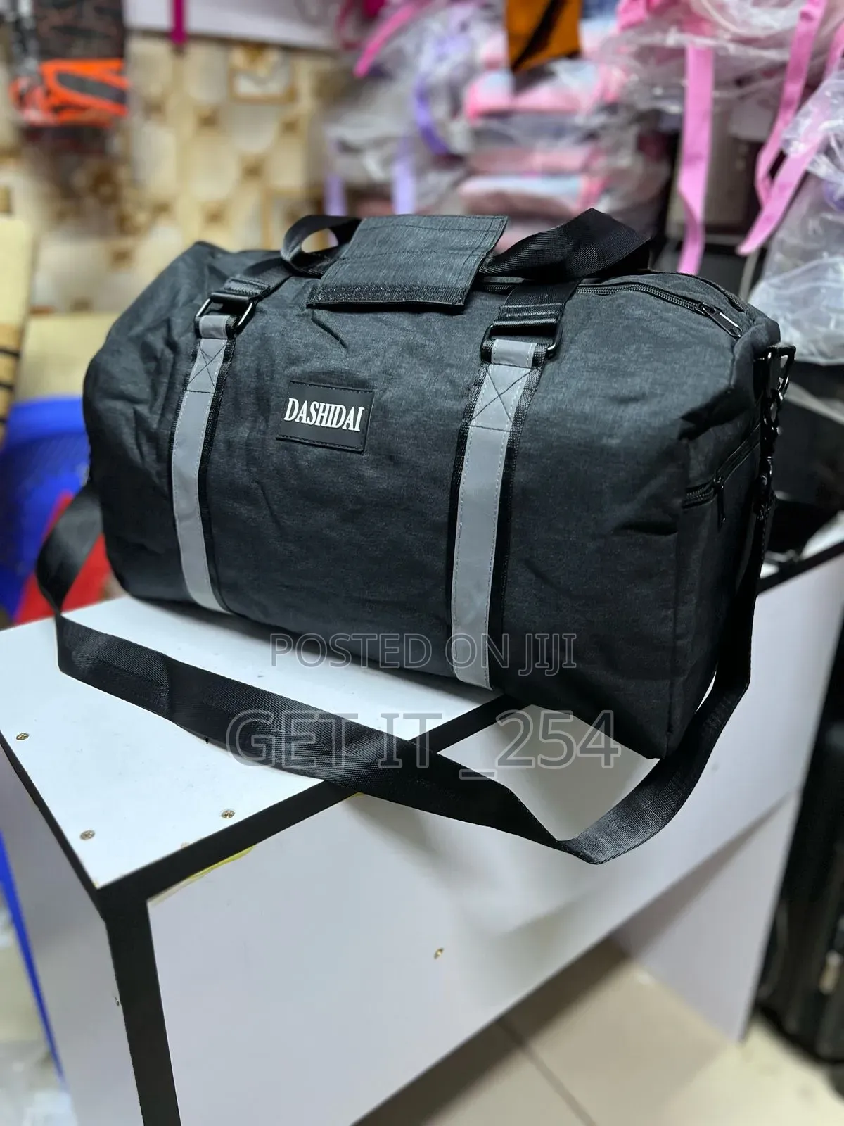 Unisex Gym/Duffle Bag/Travel Bags
Has a Wet
