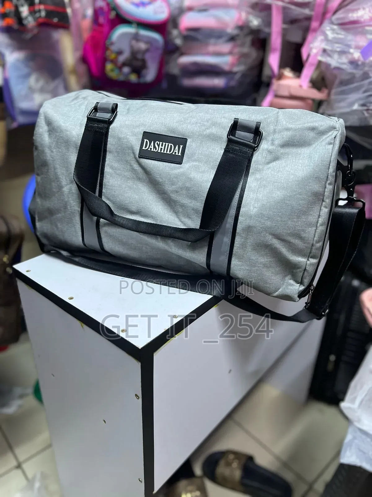 Unisex Gym/Duffle Bag/Travel Bags
Has a Wet