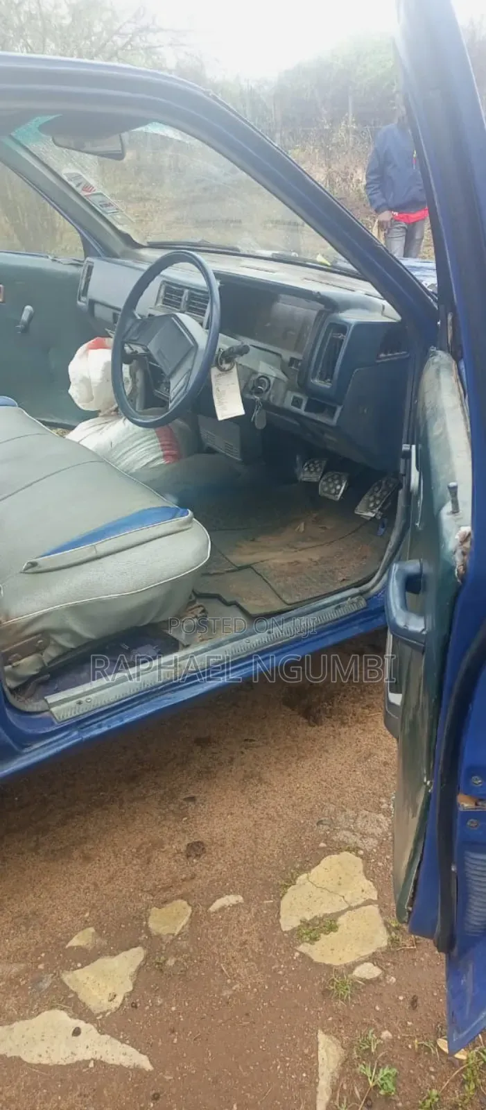 Nissan Pick-Up 1996 Black