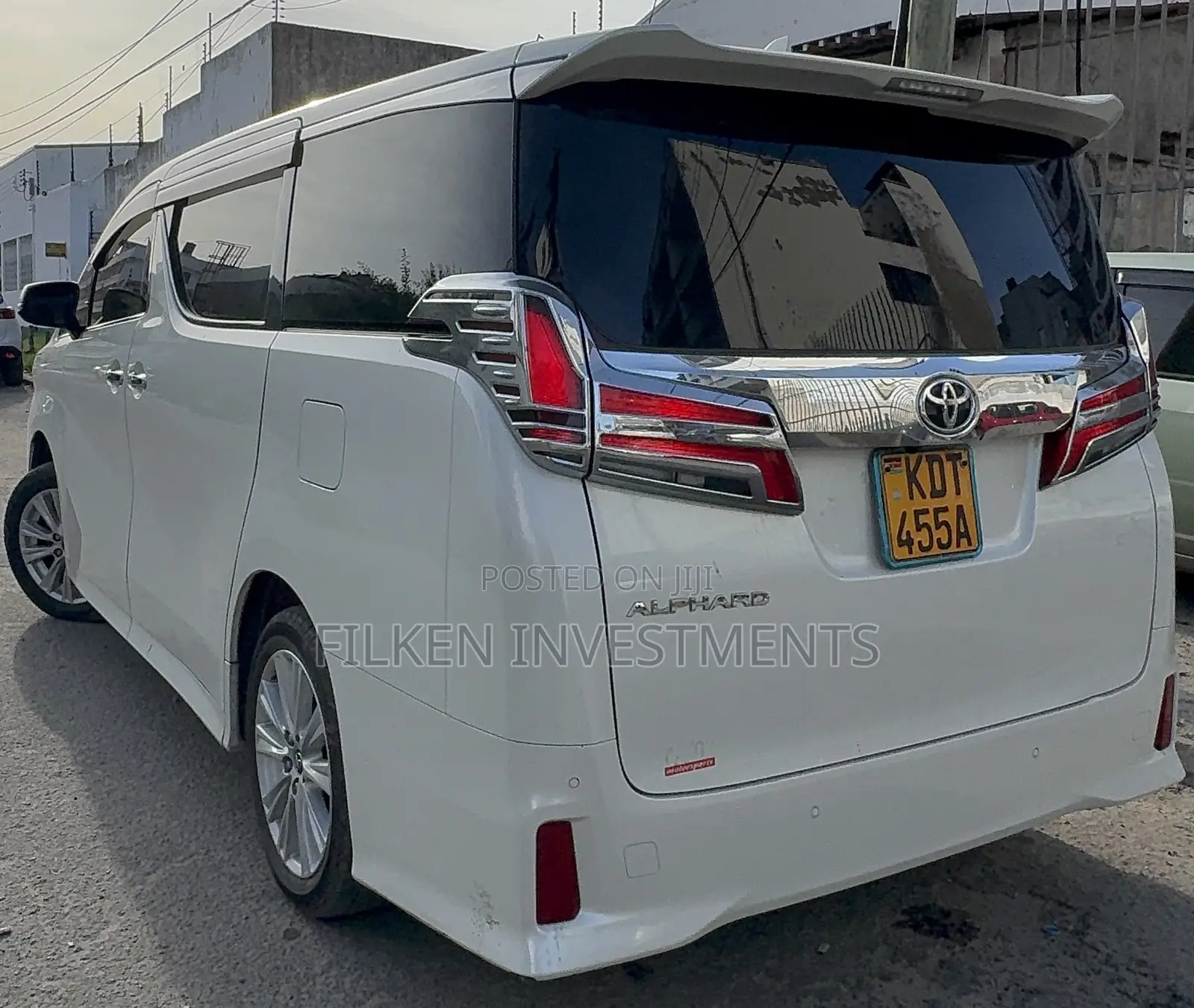 Toyota Grand HiAce 2019 White