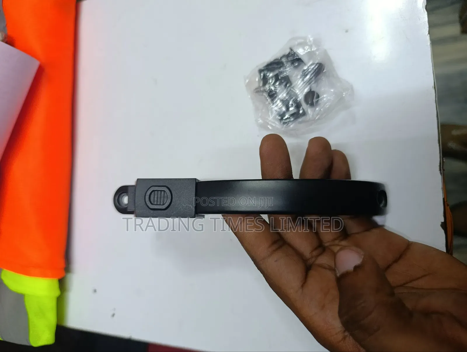 Push Projecting Handle for Sliding Windows