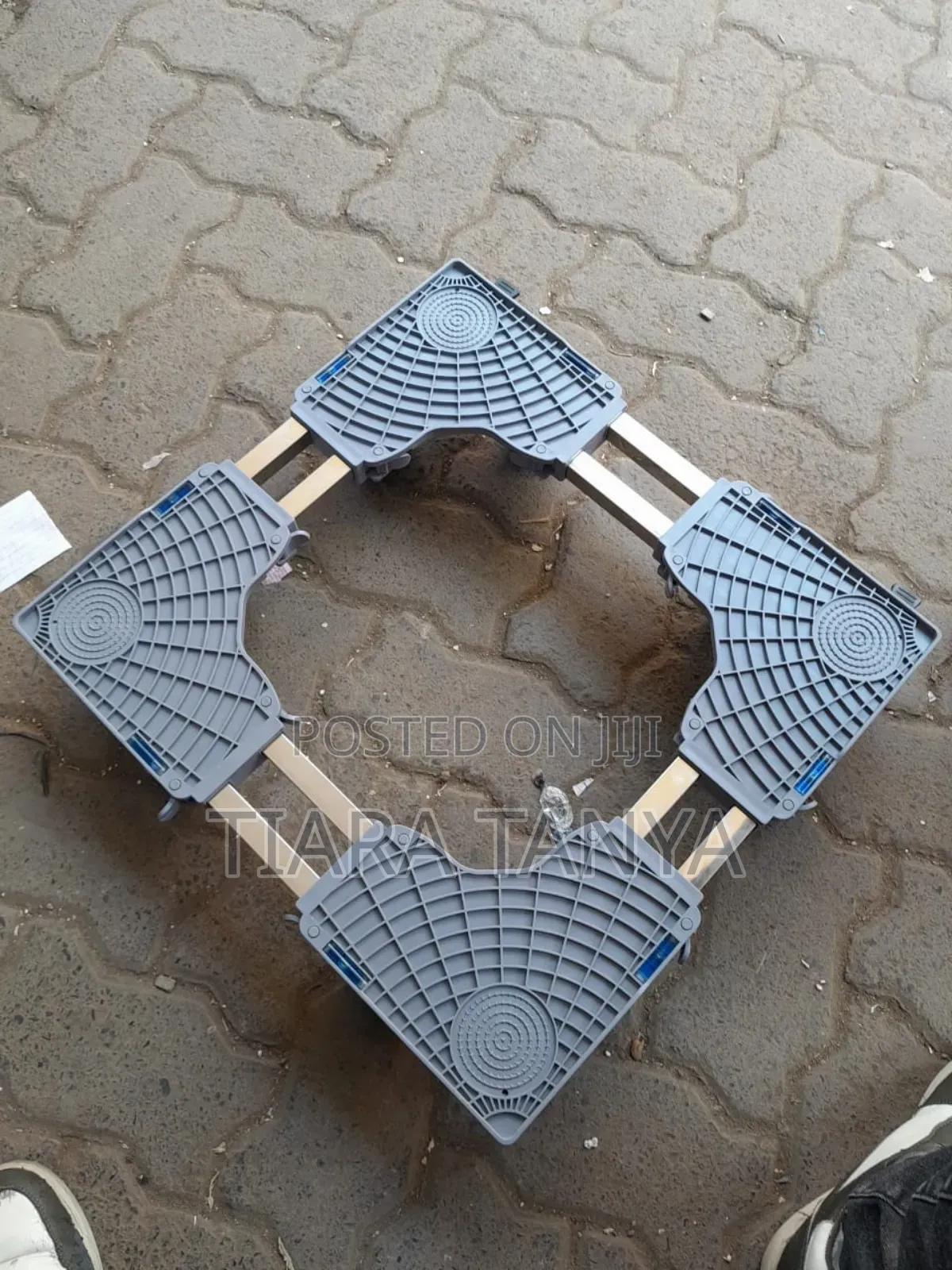 Heavy Duty Adjustable Base Stand