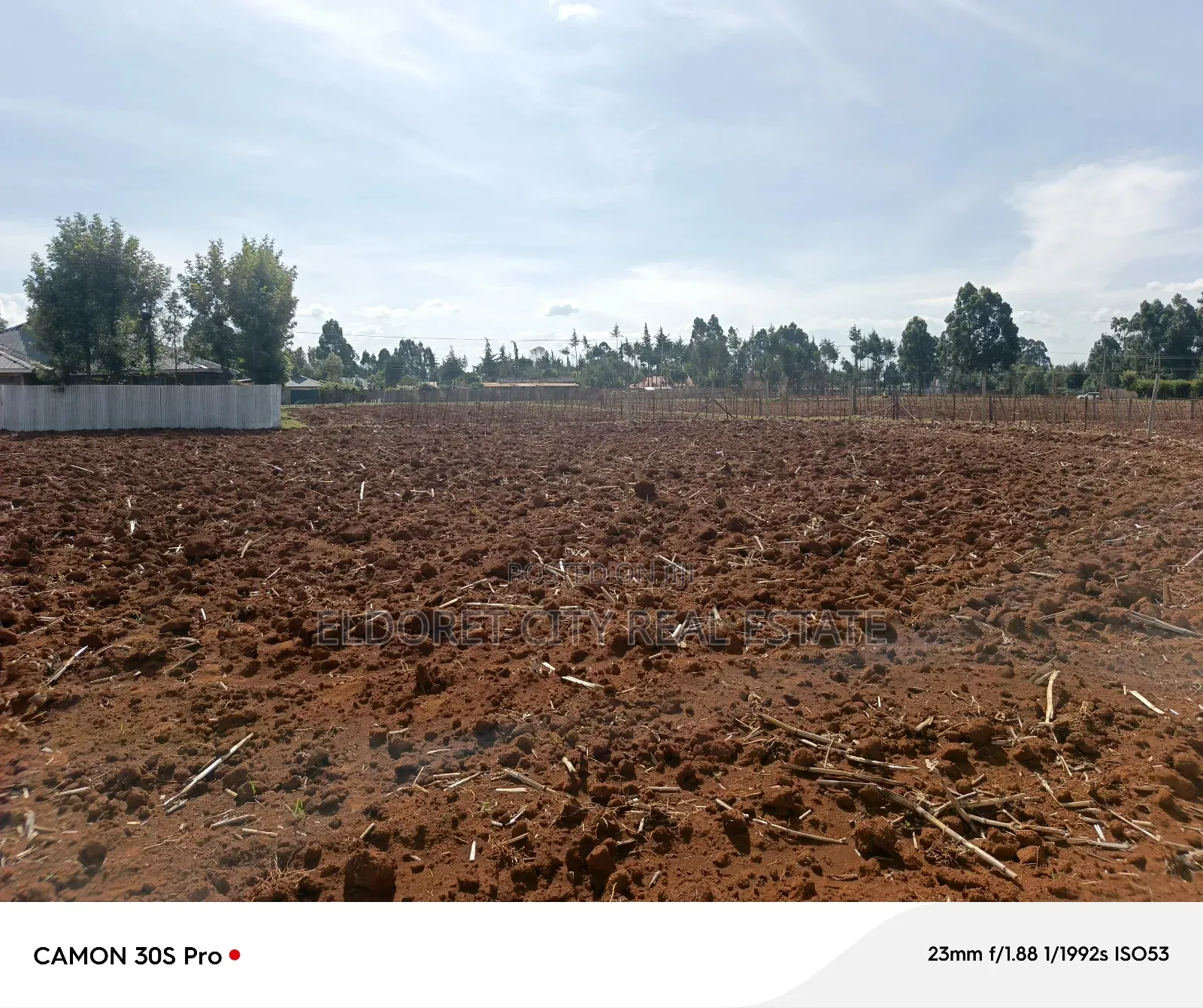 1/2 Acre Kiplombe Touching Tarmac With Title