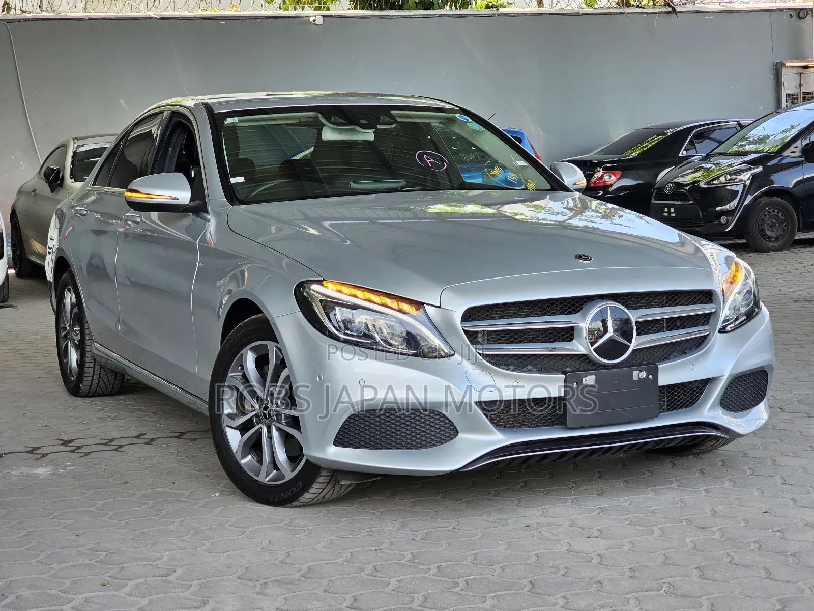 Mercedes-Benz C200 2018 Silver