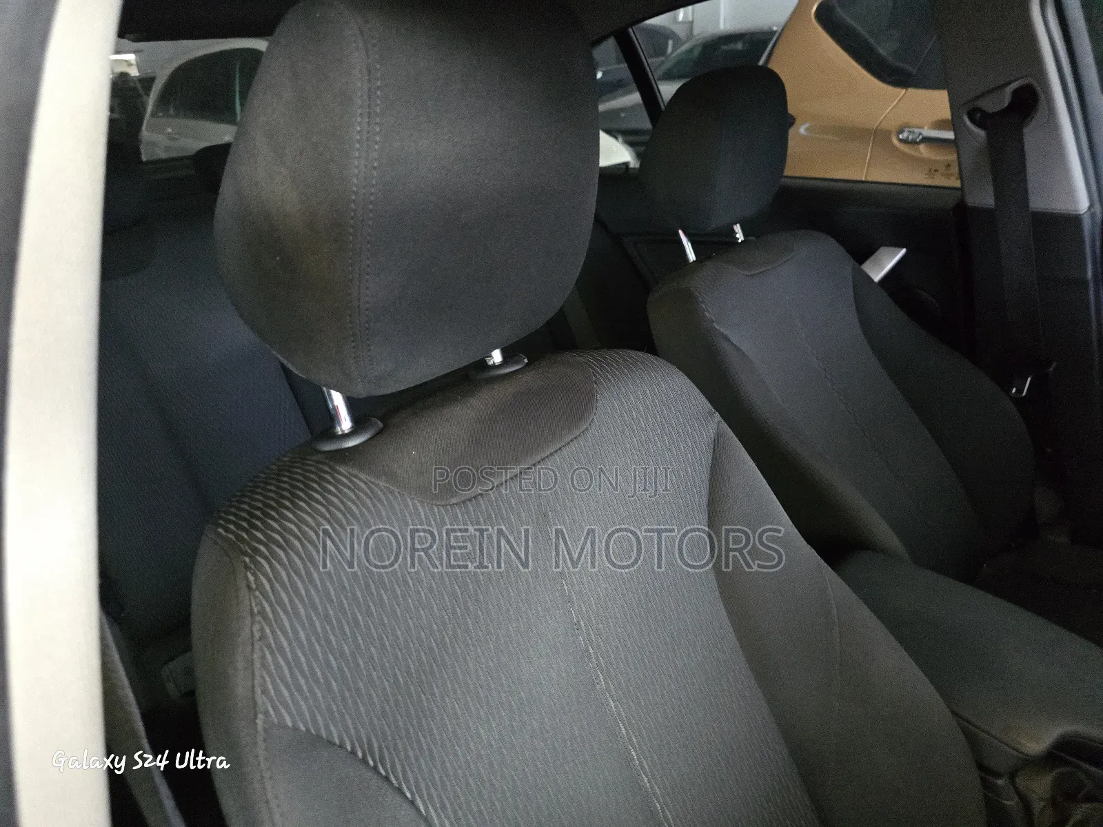 BMW 318i 2016 Black