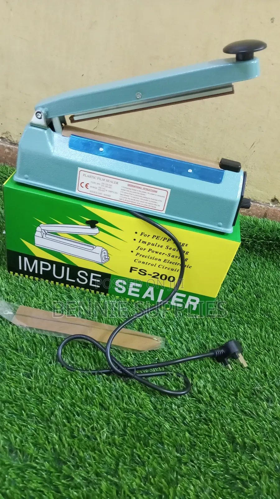 Metal Impluse Sealer 200mm / Paper Sealing Machine