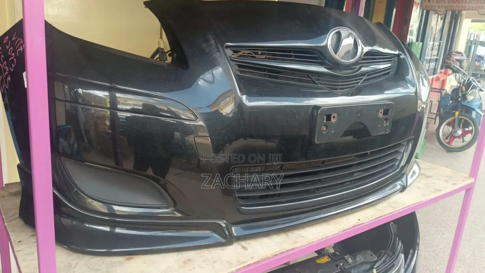 Toyota Vitz 2008 Nosecut
