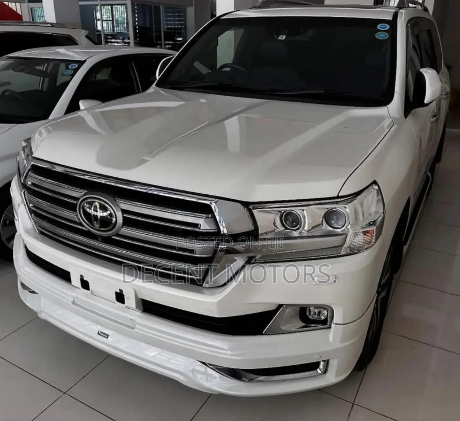 Toyota Land Cruiser 4.6 V8 ZX 2018 White
