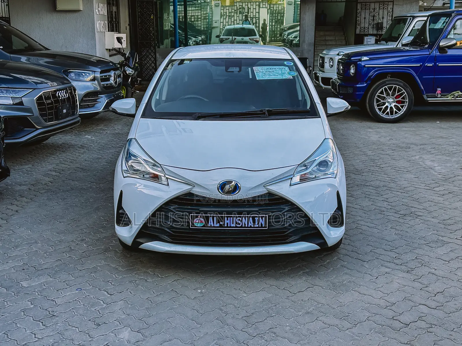 Toyota Vitz 1.5 FWD Hybrid 5dr 2019 Pearl