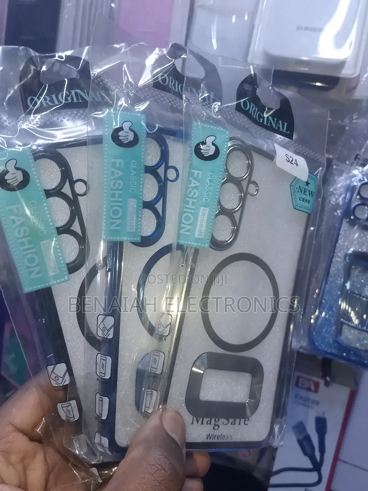 Samsung S24 Clear Magnetic Case