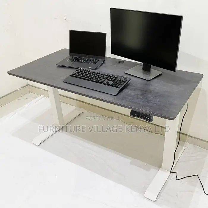 Office Tables:1600mm Wooden Surface Versatile Desk