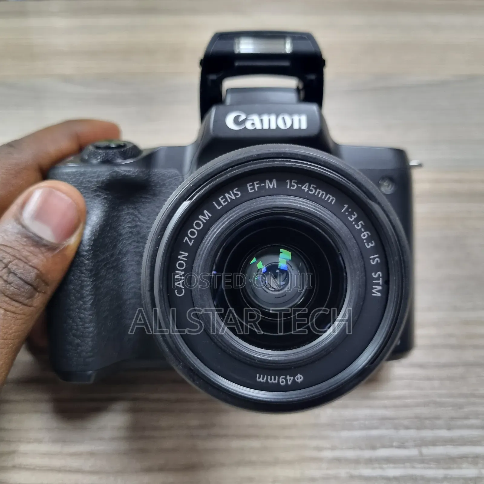 Canon Eos M50 Mirrorless Camera With 15-45mm