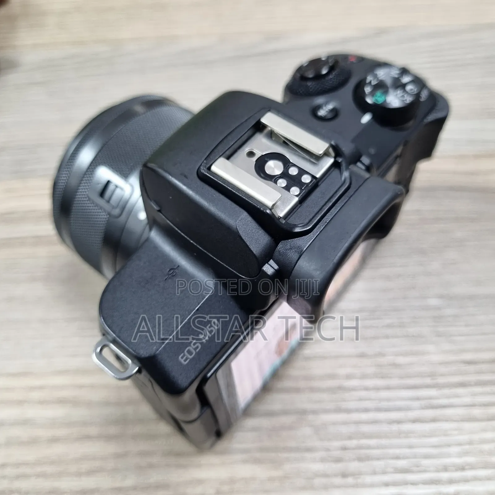 Canon Eos M50 Mirrorless Camera With 15-45mm