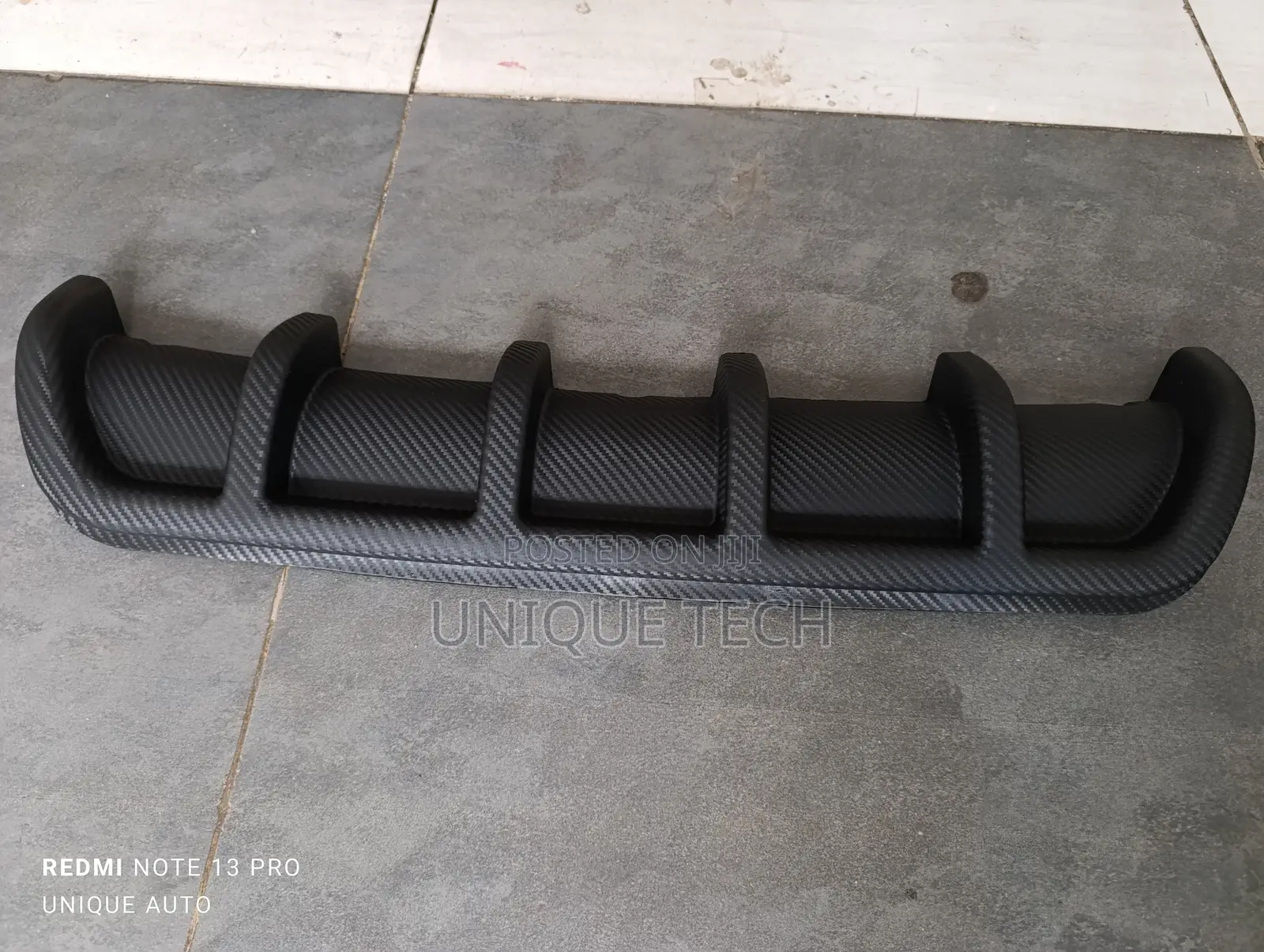 Carbon 6 Fin Rear Bumper/ Car Rear Diffuser