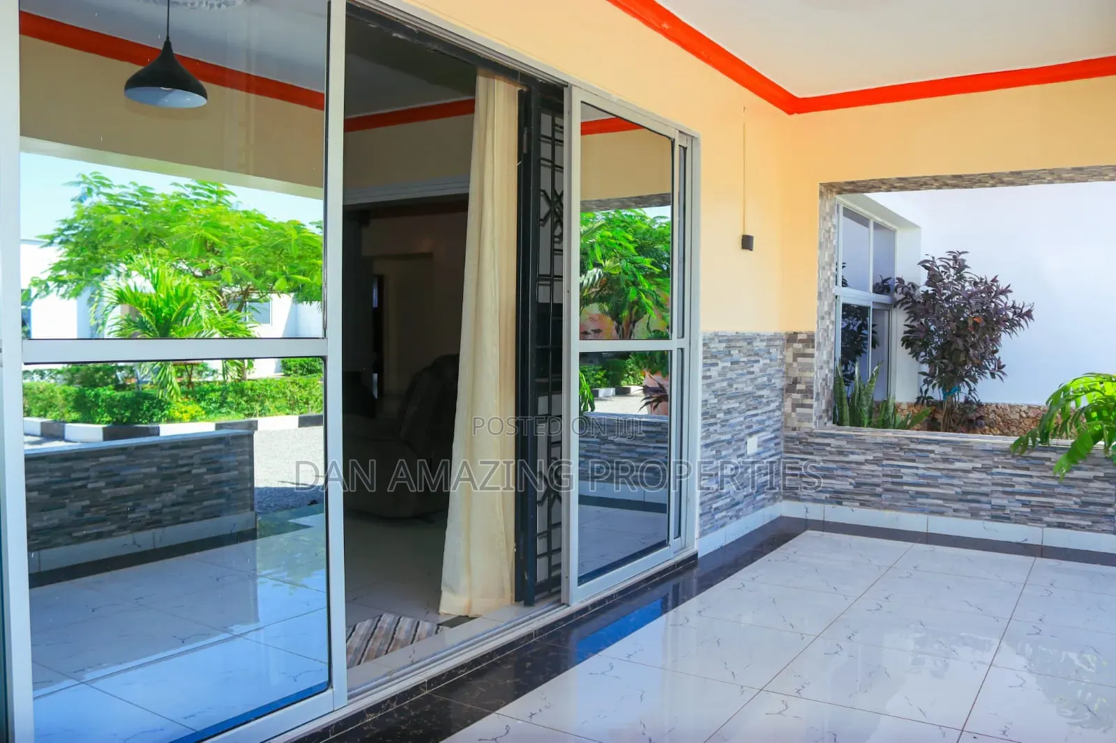 3bdrm Bungalow in Msa On 1/4 Acre, Kikambala for sale