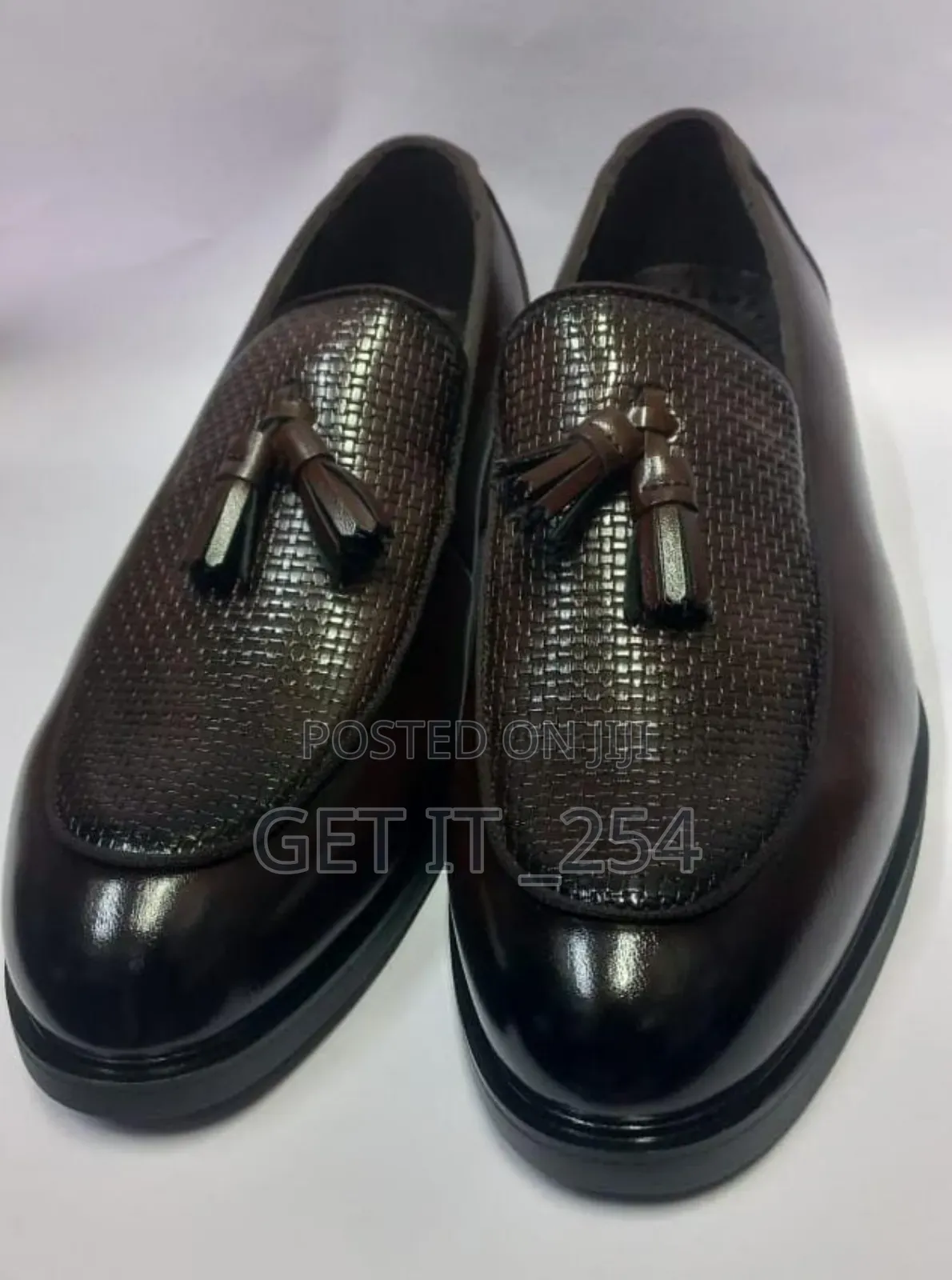  _Quality Official Restocked_ 
 _Size 39- 45_