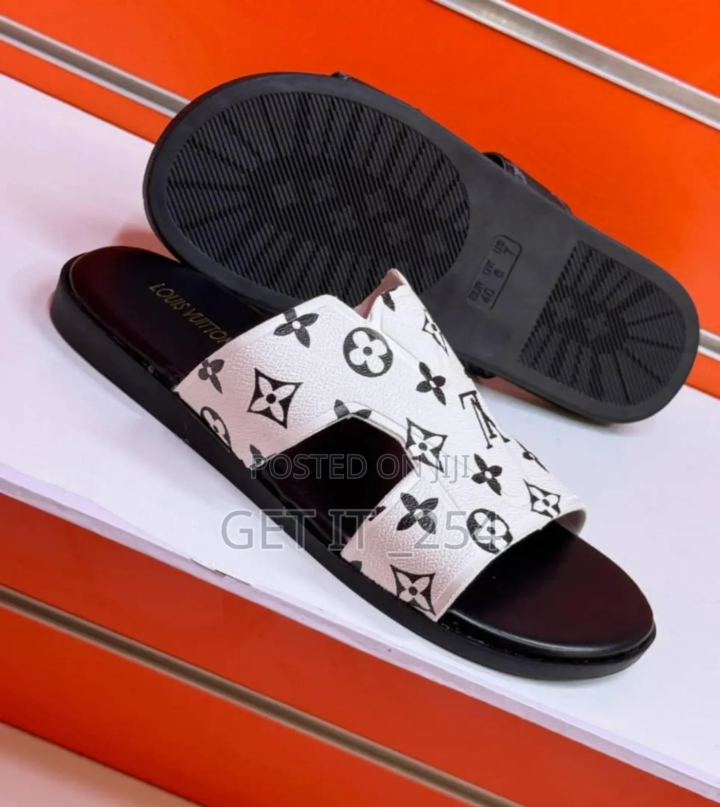 Lv Sandal 
Sizes 40_45