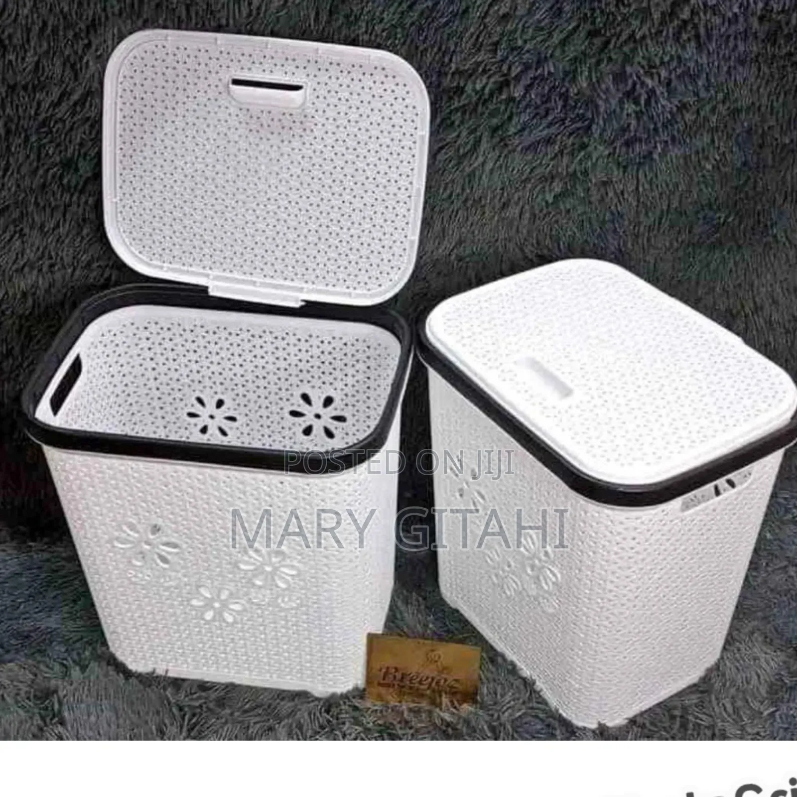 Laundry Basket With a Lid*