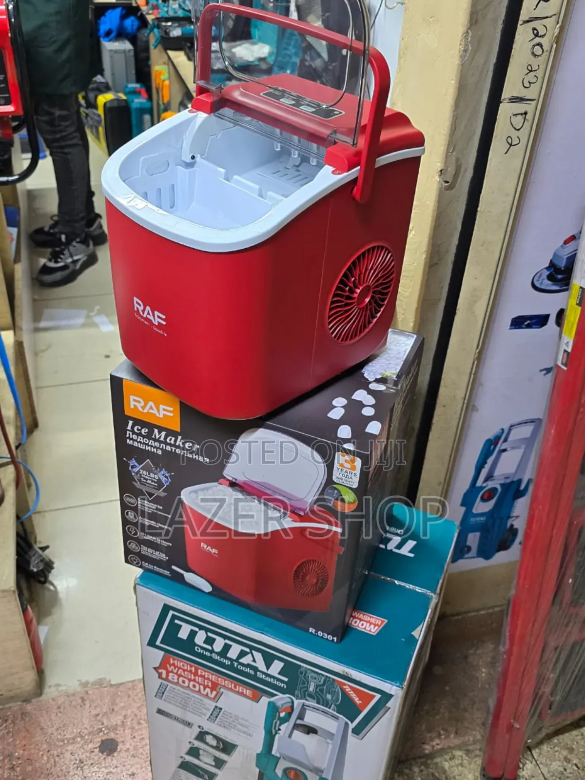 Raf Ice Cube Maker