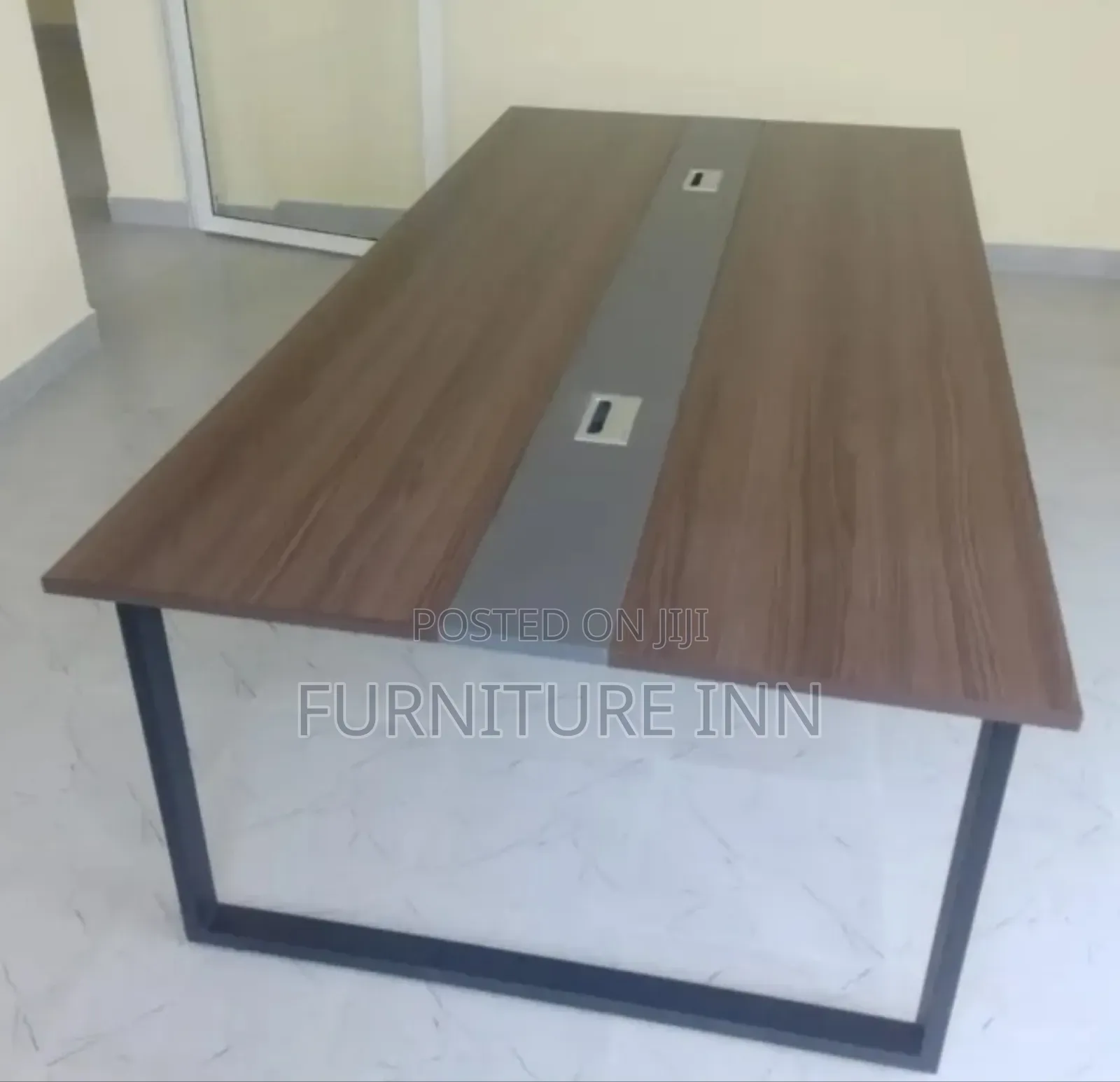 Elegant 8-10 People 2.4m Conference Table