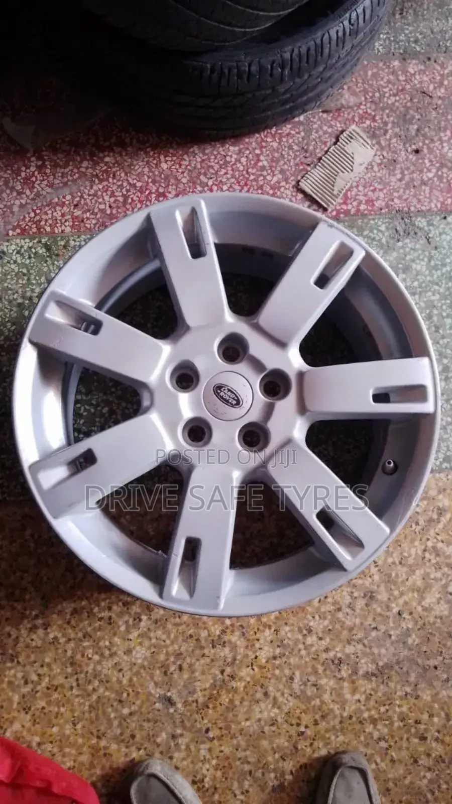 Brand New Range Rover Rim