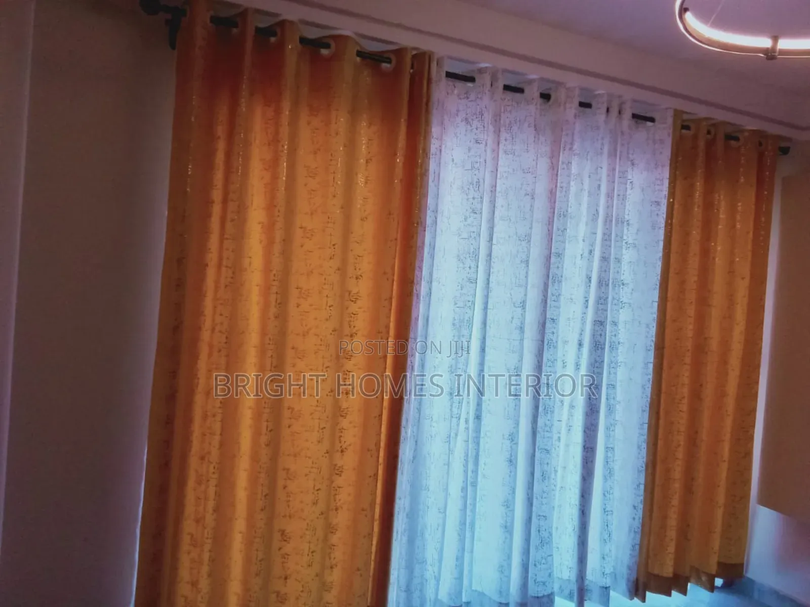 Curtain Curtain Available to Enhance Appearance