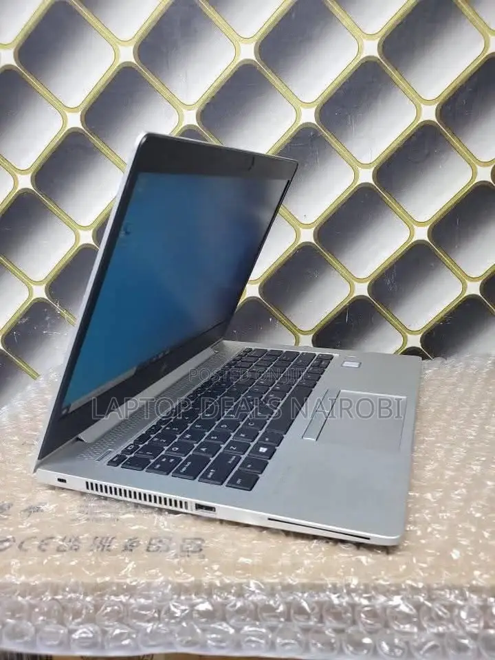 Laptop HP EliteBook 830 G5 8GB Intel Core I5 SSD 256GB
