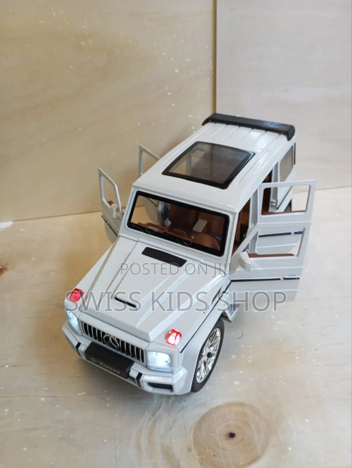 Mettalic Toy Car / Mercedes G Wagon Replica