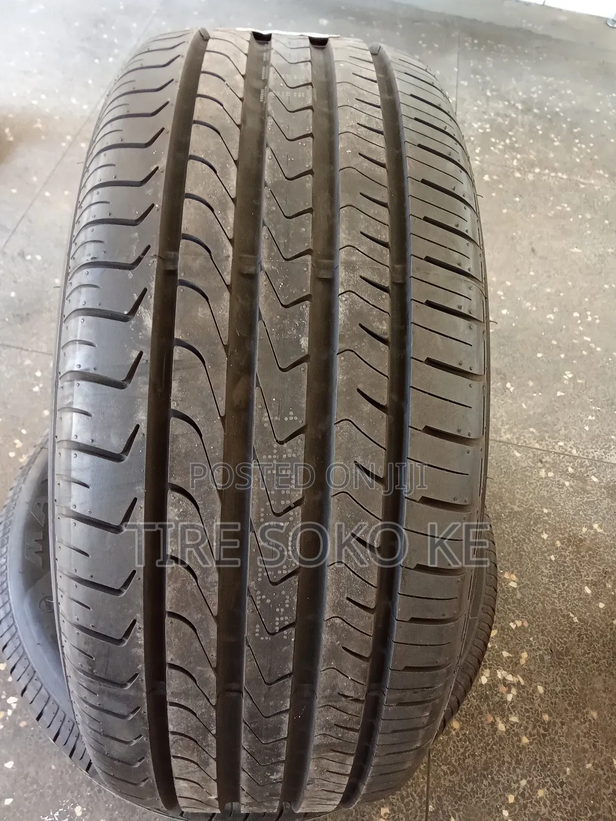 255/50r19 Maxxis Victra M36+ Runflat