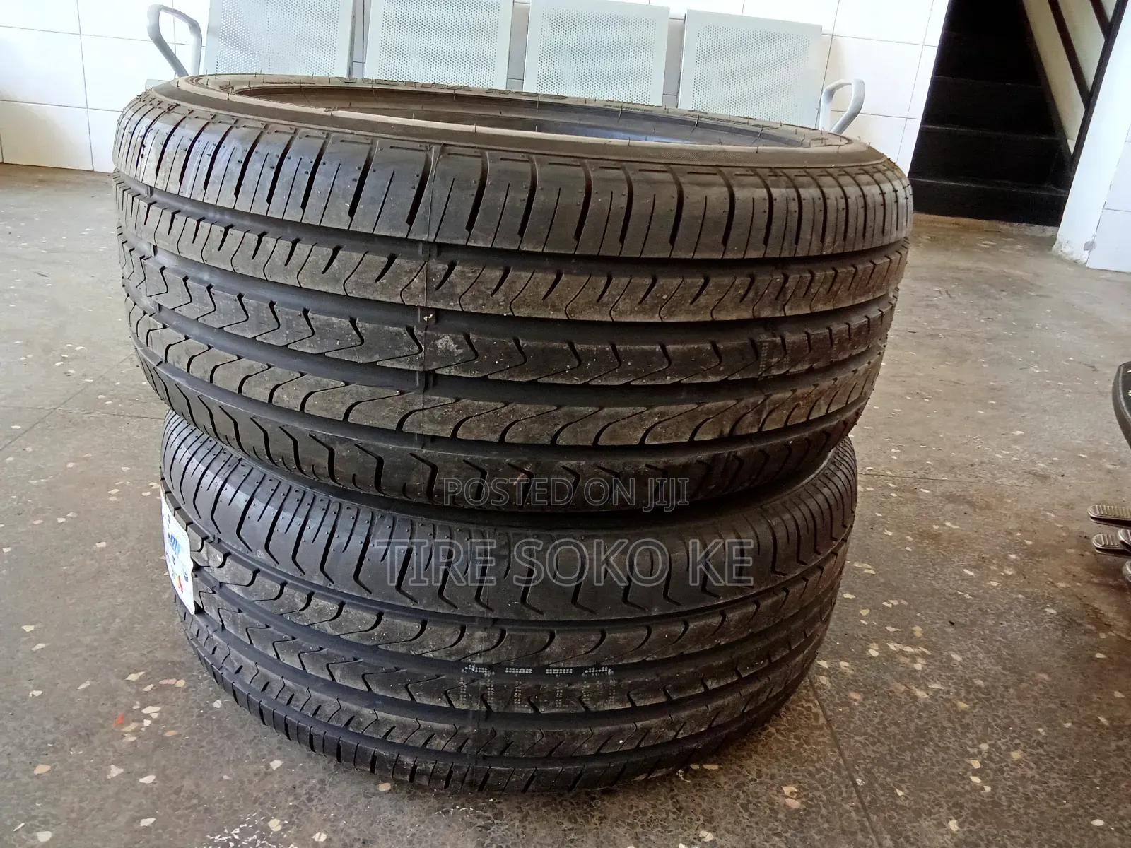 255/50r19 Maxxis Victra M36+ Runflat