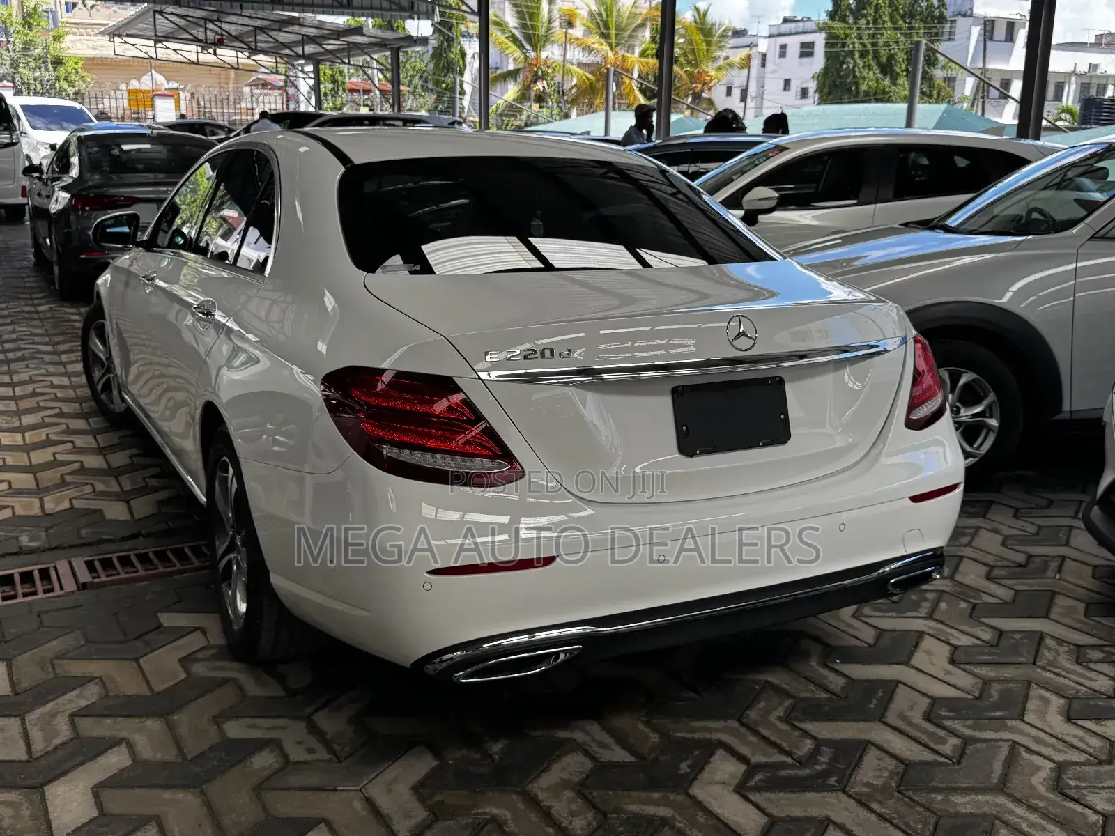 Mercedes-Benz E220 2018 White