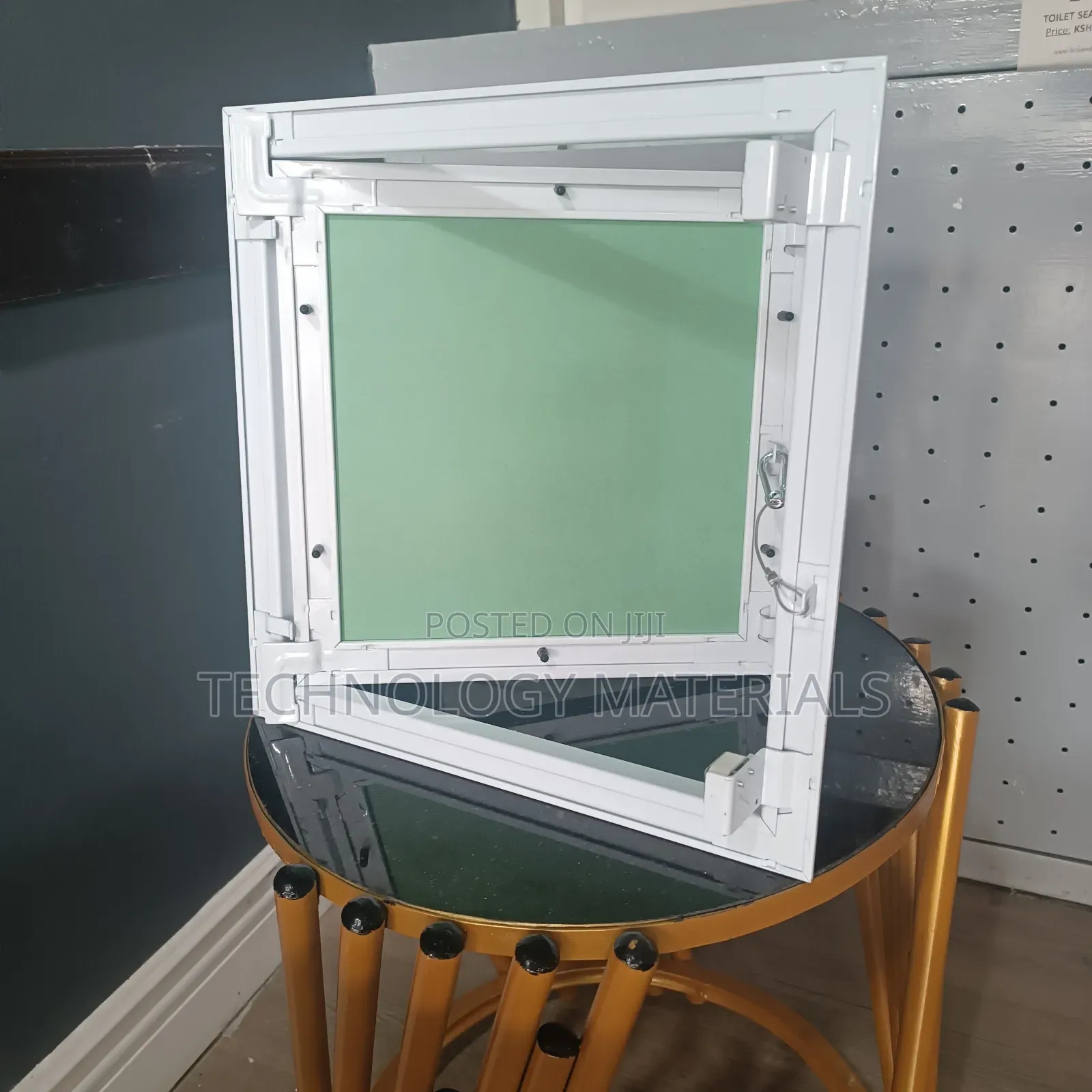Trap Door With Hinges (30*30)
