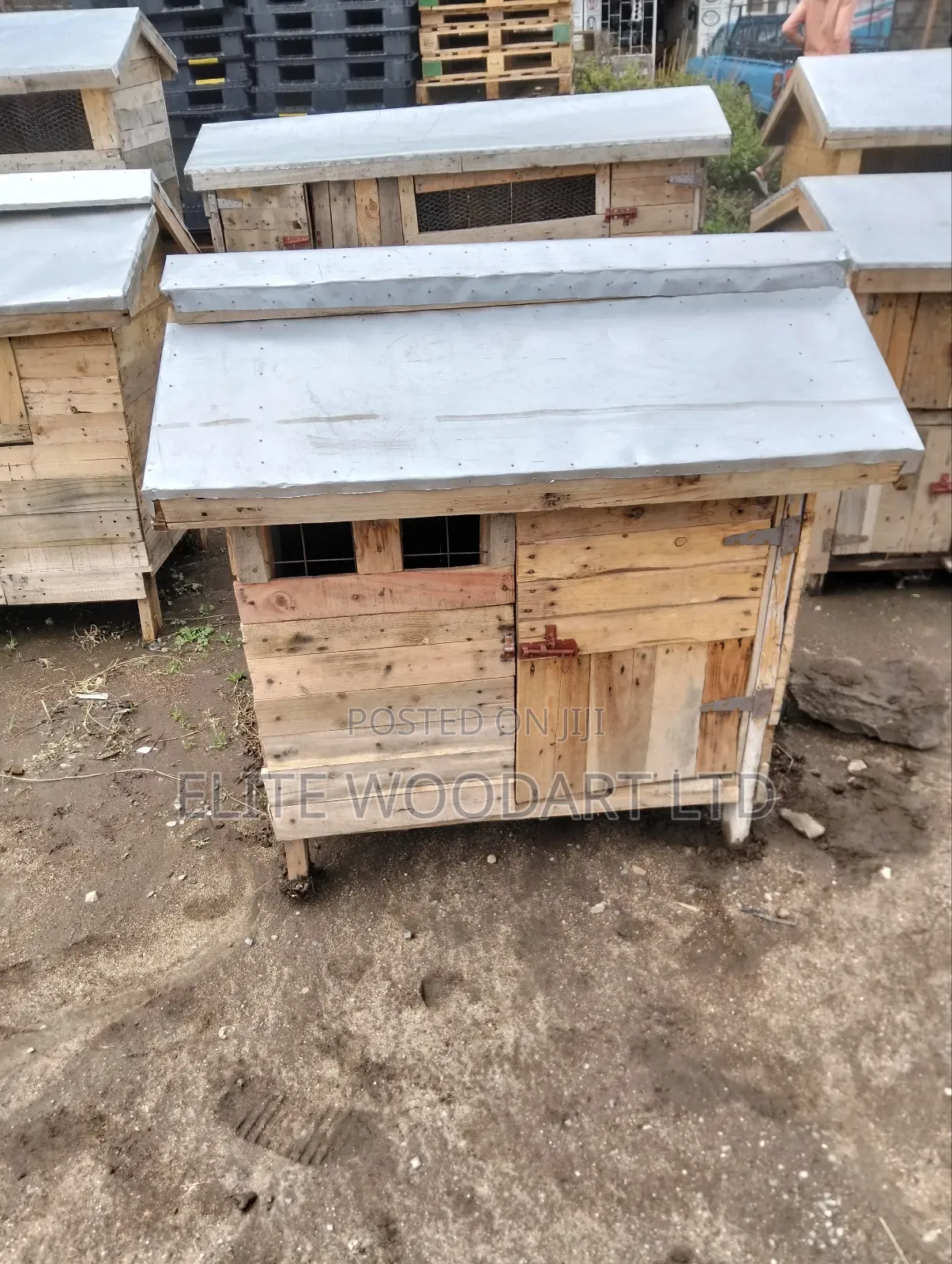 Happy Tails Kennel